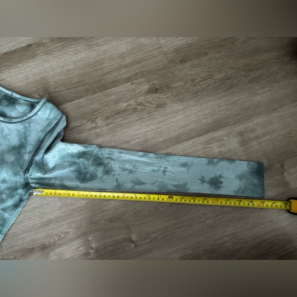 Lululemon Ebb to Street Long Sleeve, size 4 - Picture 6 of 7